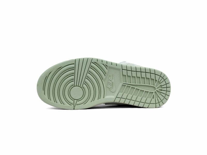 Air Jordan 1 Low SE – Image 4