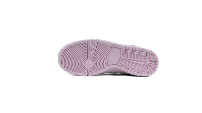 Nike Dunk Low silver pink – Image 4